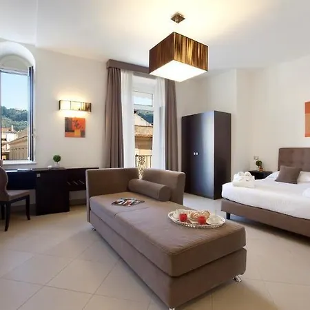 La Piazzetta Hotel Sorrento